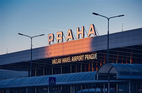 aeropuerto praga ryanair